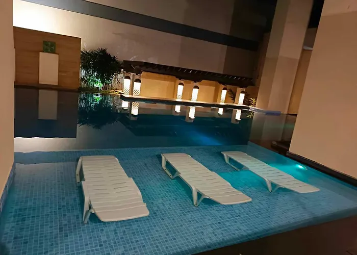 Exchange Regency Hotel 4*