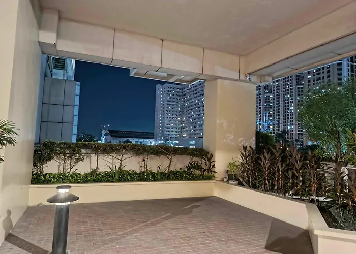 Exchange Regency Hotel